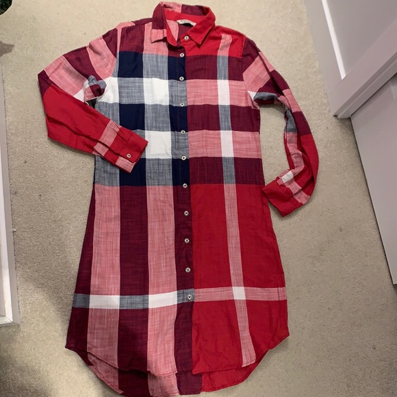 Burberry Dresses & Skirts - Burberry red and navy woman dress